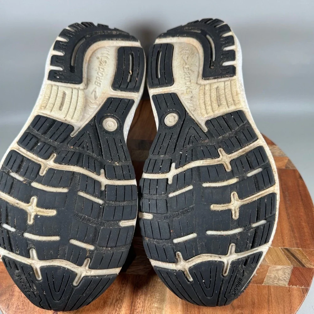 Brooks Ghost 14 Womens Running Shoes Black White Silver 1204071B090 Size 10